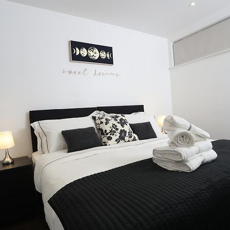 Luxury Apartments In Central Watford Watford  Eksteriør billede